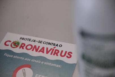  CAXIAS DO SUL, RS, BRASIL (16/03/2020)Secretário de Saúde de Caxias Jorge Olavo Hahn Castro e a diretora das Vigilâncias em Saúde, médica infectologista Andréia Dal Bó confirmaram segundo caso de coronavírus em Caxias do Sul. (Antonio Valiente/Agência RBS)<!-- NICAID(14452950) -->