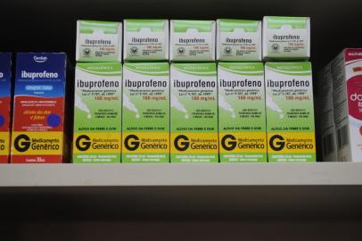  CAXIAS DO SUL, RS, BRASIL (17/03/2020)Médicos recomenda não usar Ibuprofeno para tratar sintomas do coronavírus. Consumidores comprar Vitamina C em grandes quantidades. (Antonio Valiente/Agência RBS)<!-- NICAID(14453712) -->