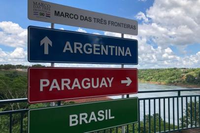 Marco das Três Fronteiras, em Foz do Iguaçu, na fronteira com Argentina e Paraguai.<!-- NICAID(13892327) -->