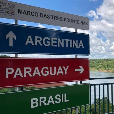 Marco das Três Fronteiras, em Foz do Iguaçu, na fronteira com Argentina e Paraguai.<!-- NICAID(13892327) -->