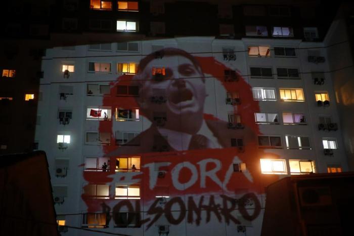 Resultado de imagem para Boa nova do Coronavírus é o panelaço contra Bolsonaro!