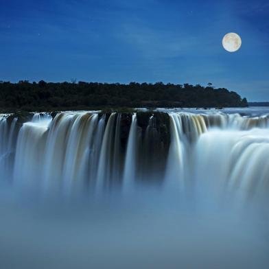 Cataratas do Iguaçu do lado argentino, Parque Nacional Iguazú, em Puerto Iguazú<!-- NICAID(12960099) -->