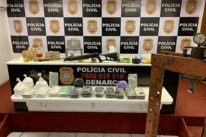 Polícia fecha laboratório de produção de drogas em Taquara