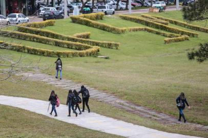  Obras da Universidade Federal de Santa Maria (UFSM)<!-- NICAID(13695552) -->