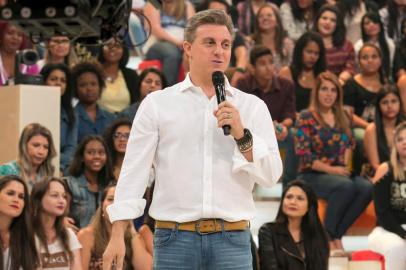 Luciano Huck no palco do seu programa, o Caldeirão do Huck<!-- NICAID(13394646) -->