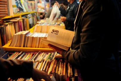  CAXIAS DO SUL, RS, BRASIL, 14/10/2018Último dia da feira do Livro de Caxias do Sul Patrona da feira do livro Rejane. (Lucas Amorelli/Agência RBS)<!-- NICAID(13784696) -->