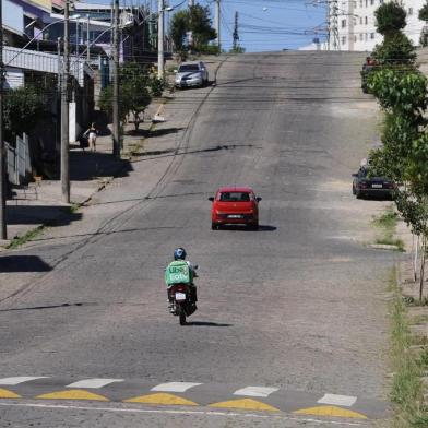  CAXIAS DO SUL, RS, BRASIL (25/03/2020)Como o coronavírus afeta o dia a dia nas periferias de caxias do Sul. Na foto, loteamento Victório Três. (Antonio Valiente/Agência RBS)<!-- NICAID(14460723) -->