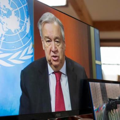 In this handout image released by the United Nations, UN Secretary-General Antonio Guterres holds a virtual press conference on April 3, 2020, at UN headquarters in New York. - Guterres Friday renewed his call for a global ceasefire, urging all parties to conflict to lay down arms and allow war-torn nations to combat the coronavirus pandemic. The worst is yet to come, Guterres said, referring to countries beset with fighting like Syria, Libya and Yemen. The COVID-19 storm is now coming to all these theatres of conflict. (Photo by Mark GARTEN / Other / AFP) / RESTRICTED TO EDITORIAL USE - MANDATORY CREDIT AFP PHOTO / UN / Mark GARTEN - NO MARKETING - NO ADVERTISING CAMPAIGNS - DISTRIBUTED AS A SERVICE TO CLIENTS<!-- NICAID(14468616) -->