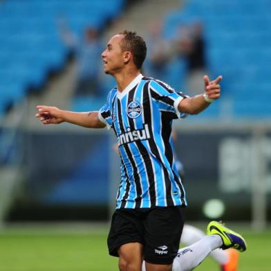  PORTO ALEGRE, RS, BRASIL ¿ 23-01-2014 - GAUCHÃO - 2ª RODADA. Jogo na Arena, Grêmio busca primeira vitória contra o Lajeadense (FOTO: FERNANDO GOMES/AGÊNCIA RBS, ESPORTE)