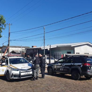 Polícia fiscaliza em Passo Fundo presos que foram para prisão domiciliar<!-- NICAID(14473027) -->