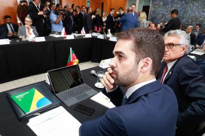 Reunião Extraordinária do Fórum de GovernadoresBRAS¿?LIA, DF, BRASIL, 26/03/2019 - Em agenda oficial em Brasília nesta terça-feira (26), o governador Eduardo Leite participou de reunião extraordinária do Fórum de Governadores. Fotos: Itamar Aguiar/Palácio Piratini