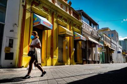 Movimento no centro de Florianópolis, Santa Catarina<!-- NICAID(14474889) -->