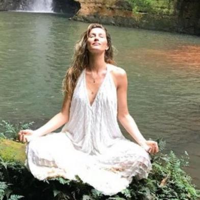 Gisele Bündchen na quarentena. Modelo incentiva a meditação.<!-- NICAID(14476906) -->