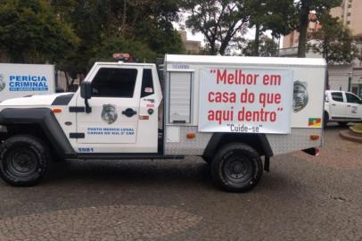 Perícia de Caxias lança slogan: melhor em casa do que aqui dentro para incentivar isolamento social<!-- NICAID(14478422) -->