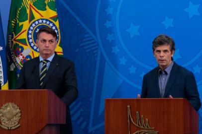 O presidente Jair Bolsonaro e o novo ministro da SaÃºde, Nelson Teich, durante pronunciamento no PalÃ¡cio do PlanaltoO presidente Jair Bolsonaro e o novo ministro da Saúde, Nelson Teich, durante pronunciamento no Palácio do PlanaltoLocal: BrasÃ­liaIndexador: Marcello Casal JrAgÃªncia BrasilFotógrafo: Reporter Fotografico<!-- NICAID(14479187) -->