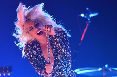 US singer-songwriter Lady Gaga performs onstage during the 61st Annual Grammy Awards on February 10, 2019, in Los Angeles. (Photo by Robyn Beck / AFP)<!-- NICAID(13952762) -->