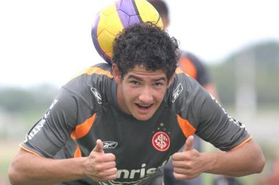 Jogador Alexandre Pato no treino do Inter.#PÁGINA:01 Fonte: VipComm Fotógrafo: Mauro Schaeffer<!-- NICAID(1911300) -->