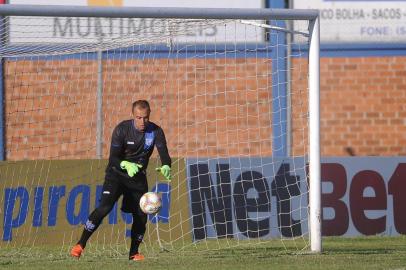  BENTO GONÇALVES, RS, BRASIL (01/03/2020) - Jogo entre Esportivo e São Luiz de Ijuí, pela primeira rodada do segundo turno do Campeonato Gaúcho no Estádio Montanha dos Vinhedos em Bento Gonçalves. (Marcelo Casagrande/Agência RBS)<!-- NICAID(14436456) -->