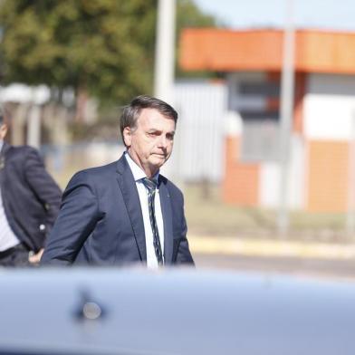  PORTO ALEGRE, RS, BRASIL,30/04/2020 Presidente Bolsonaro vem para troca no Comando Militar do Sul.  Salgado Filho. Foto: Lauro Alves / Agencia RBS<!-- NICAID(14489298) -->