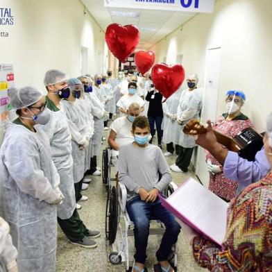 Oito pacientes recebem alta hospitalar no Hospital de Clínicas de Passo Fundo<!-- NICAID(14491066) -->