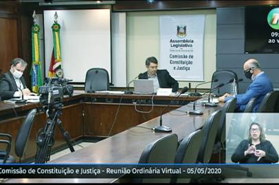 Foto: Reprodução / ALRS | Agência ALRSLegenda: Comissão de Constituição e Justiça, reunião virtual