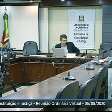 Foto: Reprodução / ALRS | Agência ALRSLegenda: Comissão de Constituição e Justiça, reunião virtual