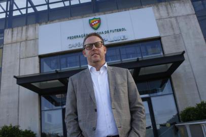  PORTO ALEGRE, RS, BRASIL - 2019.05.17 - Luciano Hocsman é o novo presidente da Federação Gaúcha de Futebol. Ocupará o cargo que era de Francisco Novelleto. (Foto: ANDRÉ ÁVILA/ Agência RBS)