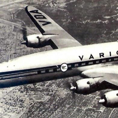  Super Constellation - PP-VDA da Varig pousou no mar do caribe.<!-- NICAID(14492626) -->