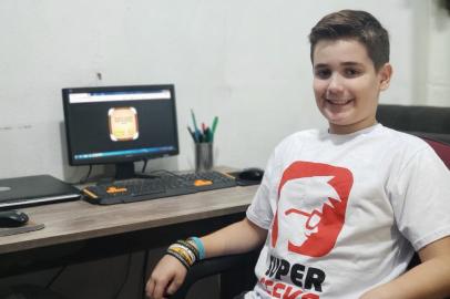 Victor Gabriel Pitrosky Agostini , de 11 anos, fez um jogo pra vencer o coronavírus<!-- NICAID(14492952) -->