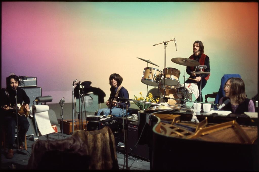 Let It Be foi lançado há 50 anos: a história (atribulada) do último álbum  dos Beatles - Showbiz - SAPO Mag