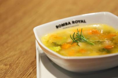 Bomba Royal passa a vender sopas e caldos por delivery e takeaway<!-- NICAID(14497895) -->