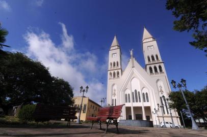 MONTE BELO DO SUL, RS, BRASIL, 07/05/2020 - Novo coronavírus chega a municípios pequenos da Serra que entre poucos casos já registraram mortes, e moradores de cidades do interior tem rotina alterada por conta da pandemia. (Marcelo Casagrande/Agência RBS)<!-- NICAID(14494797) -->