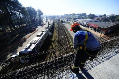  SAPUCAIA DO SUL, RS, BRASIL, 19/05/2020- Obras na BR-118. Foto: Ronaldo Bernardi / Agencia RBS<!-- NICAID(14503042) -->