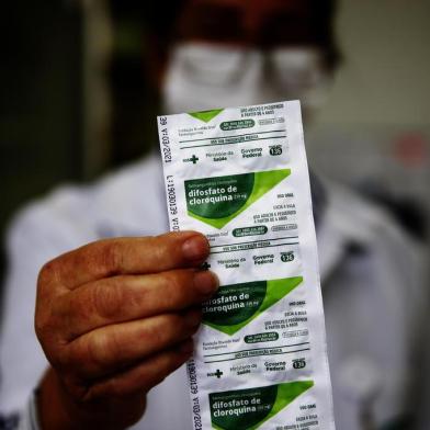  PORTO ALEGRE, RS, BRASIL, 22-05-2020: Cartelas das medicações Difosfato de Cloroquina, e Sulfato de Hidroxicloroquina, distribuídas na rede pública de saúde pelo SUS (FOTO FÉLIX ZUCCO/AGÊNCIA RBS, Editoria de Notícias).<!-- NICAID(14505864) -->