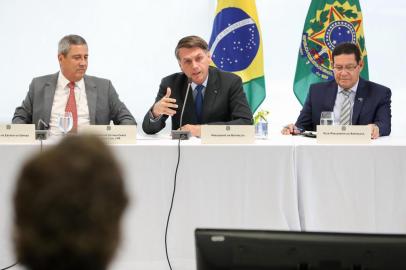  (Brasília - DF, 22/04/2020) Reunião com Vice-Presidente da República, Ministros e Presidentes de Bancos.Foto: Marcos Corrêa/PRIndexador: Marcos Correa<!-- NICAID(14506402) -->