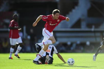  Campeonato Brasileiro 2011, Inter x Atlético-MG no estádio Beira-Rio.Jogador Bolatti abre o placar (1x0) na partida<!-- NICAID(7517551) -->