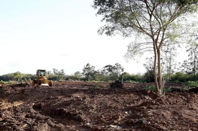 Loteamento para indústria sendo construído em Esteio<!-- NICAID(14508286) -->