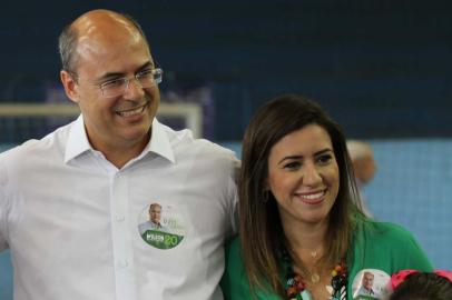 WILSON WITZEL VOTA NO RIO.RJ - ELEIÇÕES-VOTO-WILSON-WITZEL - POLÍTICA - Candidato ao governo do Rio pelo PSC, Wilson Witzel vota no bairro do Grajaú, no Rio de Janeiro (RJ), na manhã deste domingo (7). 07/10/2018 - Foto: JOSE LUCENA/FUTURA PRESS/FUTURA PRESS/ESTADÃO CONTEÚDOEditoria: POLÍTICALocal: RIO DE JANEIROIndexador: JOSE LUCENAFotógrafo: FUTURA PRESS