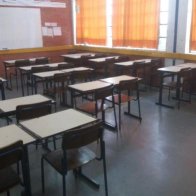 Escola Estadual de Ensino Fundamental Ivanyr MArchioro, em Caxias do Sul, com sala de aula fechada em função de interrupção nas atividades<!-- NICAID(14145053) -->