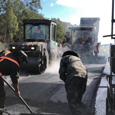 Obras de duplicação da BR-116