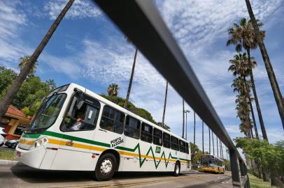  PORTO ALEGRE - BRASIL - Renovação de ônibus na Capital não segue o que era determinado na licitação do transporte público de 2016. Entre os consórcios licitados, alguns não adquirem carros novos desde 2017.( FOTOS:LAURO ALVES/AGENCIARBS)<!-- NICAID(14421425) -->