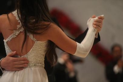  PORTO ALEGRE, RS, BRASIL - 2017.10.21 - Baile de Debutantes da Casa NTX. Desfile das debutantes.  (Foto: ANDRÉ ÁVILA/ Agência RBS)<!-- NICAID(13223303) -->