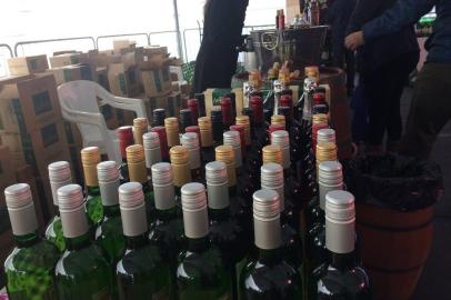 Feira do Vinho<!-- NICAID(13588913) -->