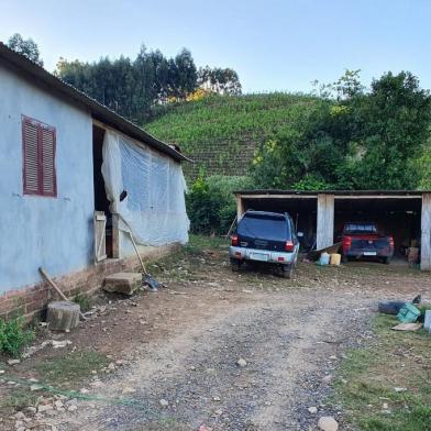  Filha confessa ter mandado matar o pai no interior de Segredo. Foto é da propriedade da família no interior do município do Vale do Rio Pardo.<!-- NICAID(14512624) -->