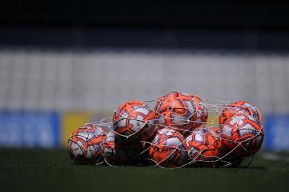  CAXIAS DO SUL, RS, BRASIL, 21/01/2019 - Equipe do Juventude realiza último treino antes de enfrentar o São José. no Jaconi, na quarta feira. Estádio está sendo preparado para o confronto.  (Marcelo Casagrande/Agência RBS)<!-- NICAID(13926497) -->