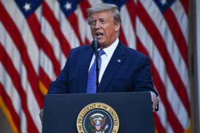 One week since African-American George Floyd died during a brutal police arrest, sparking a wave of nation-wide protestsUS President Donald Trump delivers remarks in front of the media in the Rose Garden of the White House in Washington, DC on June 1, 2020. - US President Donald Trump was due to make a televised address to the nation on Monday after days of anti-racism protests against police brutality that have erupted into violence.The White House announced that the president would make remarks imminently after he has been criticized for not publicly addressing in the crisis in recent days. (Photo by Brendan Smialowski / AFP)Editoria: HTHLocal: WashingtonIndexador: BRENDAN SMIALOWSKISecao: diseaseFonte: AFPFotógrafo: STF<!-- NICAID(14512882) -->