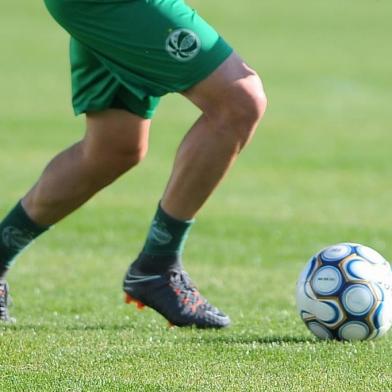  CAXIAS DO SUL, RS, BRASIL 15/10/2018Time do Juventude treina antes de enfrentar o Vila Nova pela série B do Brasileirão. Na foto: Meia Denner. (Felipe Nyland/Agência RBS)<!-- NICAID(13785920) -->