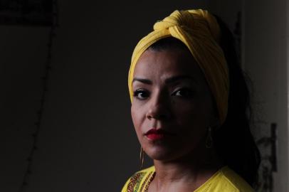  CAXIAS DO SUL, RS, BRASIL (04/06/2020)Carla Vanez, 40 anos, produtora cultural, atriz e baliarina. Pauta do Almanaque sobre racismo. (Antonio Valiente/Agência RBS)Indexador: Porthus Junior<!-- NICAID(14515470) -->