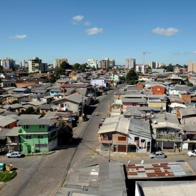  CAXIAS DO SUL, RS, BRASIL, 26/03/2019Bairro 1º de MaioO pleno do Superior Tribunal de Justiça (STJ) julga nesta quarta-feira (27) em Brasília se o município de Caxias do Sul pode ser responsabilizado pela invasão do terreno de 57 mil metros quadrados da família Magnabosco, ocorrida nos anos 1970, onde hoje fica o bairro Primeiro de Maio. Caso o município seja mantido como réu na ação, está sujeito a pagar uma indenização que supera os R$ 600 milhões, valor que foi crescendo com os juros e correções ao longo do tempo. (Lucas Amorelli/Agência RBS)<!-- NICAID(14011941) -->