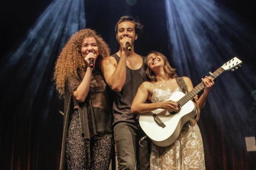 Em live do Dia dos Namorados, AnaVitória acusa Tiago Iorc de impedir  regravação de música